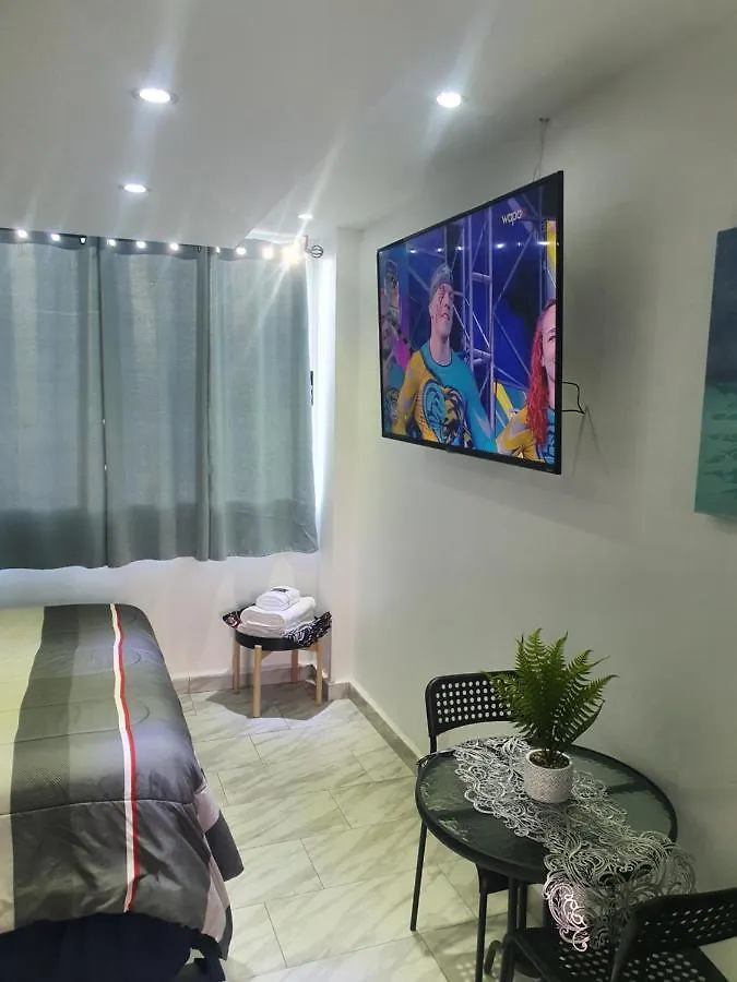 Sea Breeze Vacation Lll En Condominio Verde Mar San Juan Apartament